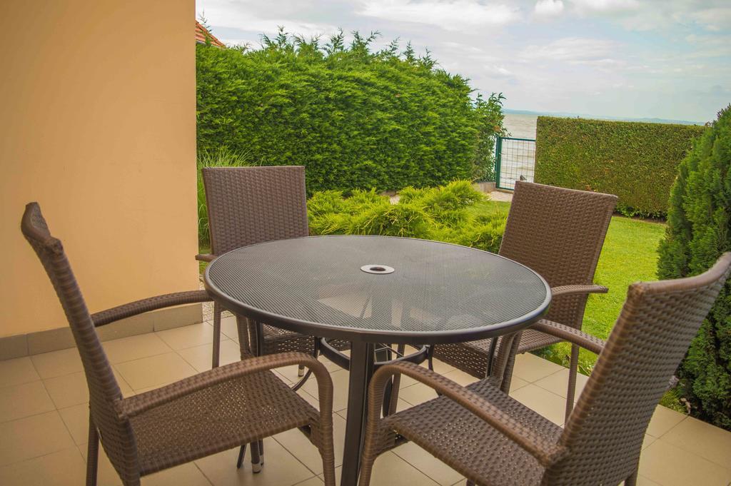 Apartmanhaz Horvath Apartment Balatonboglár Exterior foto